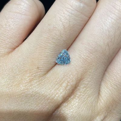 il laboratorio 0.89Carat ha creato i diamanti colorati triangolari ha tagliato i diamanti artificiali blu
