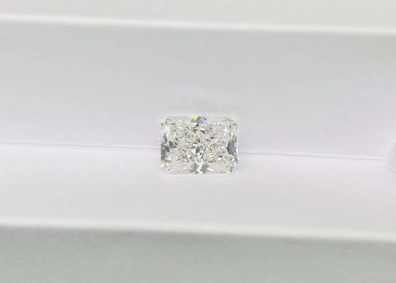 CVD incolore Diamond Radiant Cut Fancy Design sviluppato laboratorio di 10 Mohs