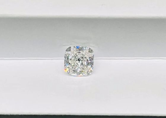 Grandi dimensioni Pietra 5+ct Cushion Shape Lab Creato CVD Diamante eccellente taglio IGI certificato
