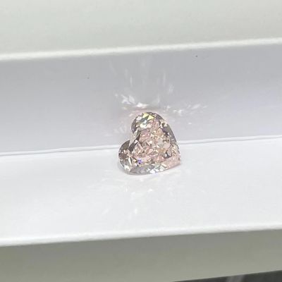 Al dettaglio Diamanti sintetici Rosa di laboratorio Cresciuto Diamante in forma di cuore 1.78ct