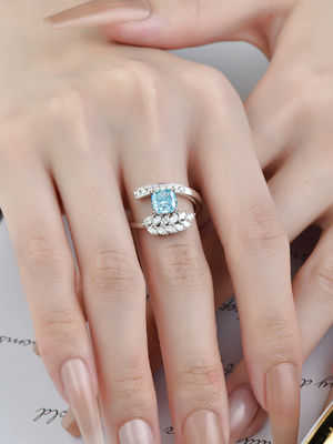 Alta fede nuziale di Diamond Rings Blue Cushion Cut di immaginazione di chiarezza