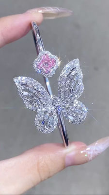 VS1 Braccialetti di diamanti coltivati in laboratorio Quattro foglie di trifoglio di giglio tagliato LV tagliato a forma di farfalla