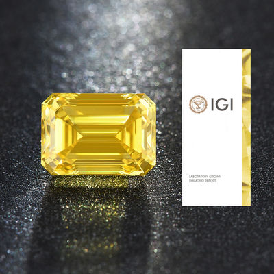 Diamanti gialli creati da laboratorio certificato IGI, con taglio di smeraldo.