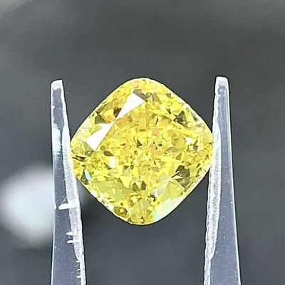 0.55ct Laboratorio Creato Giallo Diamanti Quadrati Forma Cuscino Fancy Vivido Giallo IGI Certificato