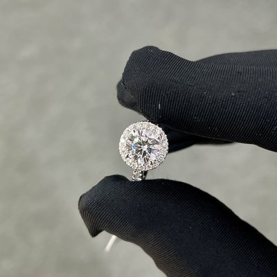 Anelli di diamanti di laboratorio CVD Anello di diamanti bianchi con 1.006ct DEF VVS Forma rotonda